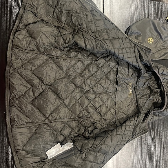 Michael Kors Quilted Jacket in Dark Green - Picture 4 of 4
